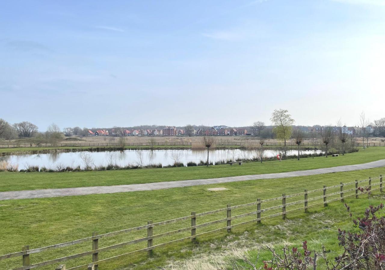Ashford Holiday Home Sleeps 6 Free Parking Wifi Willesborough Exterior photo