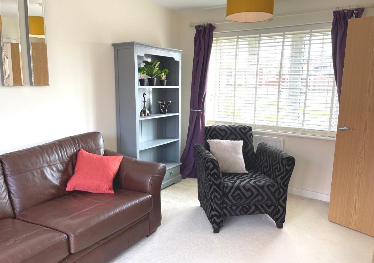 Ashford Holiday Home Sleeps 6 Free Parking Wifi Willesborough Exterior photo